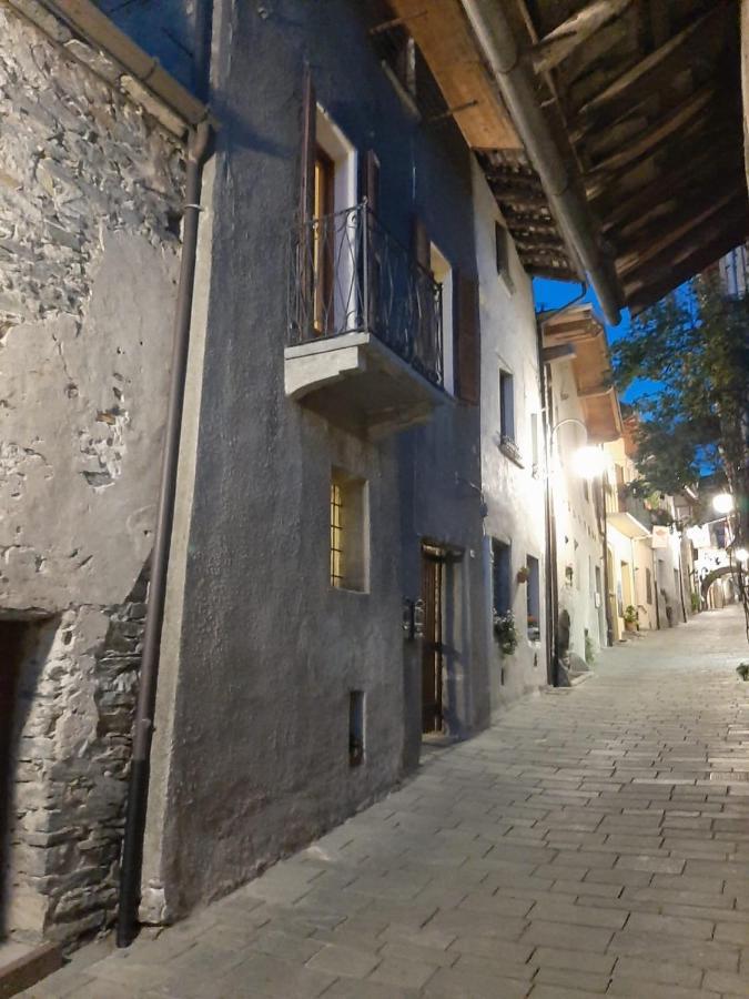 Appartamento Il Quartiere Bard Bagian luar foto